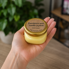 Lumânare Parfumată „Blândețe” din Ceară naturală de Soia – Vanilie și Pară (200 g)