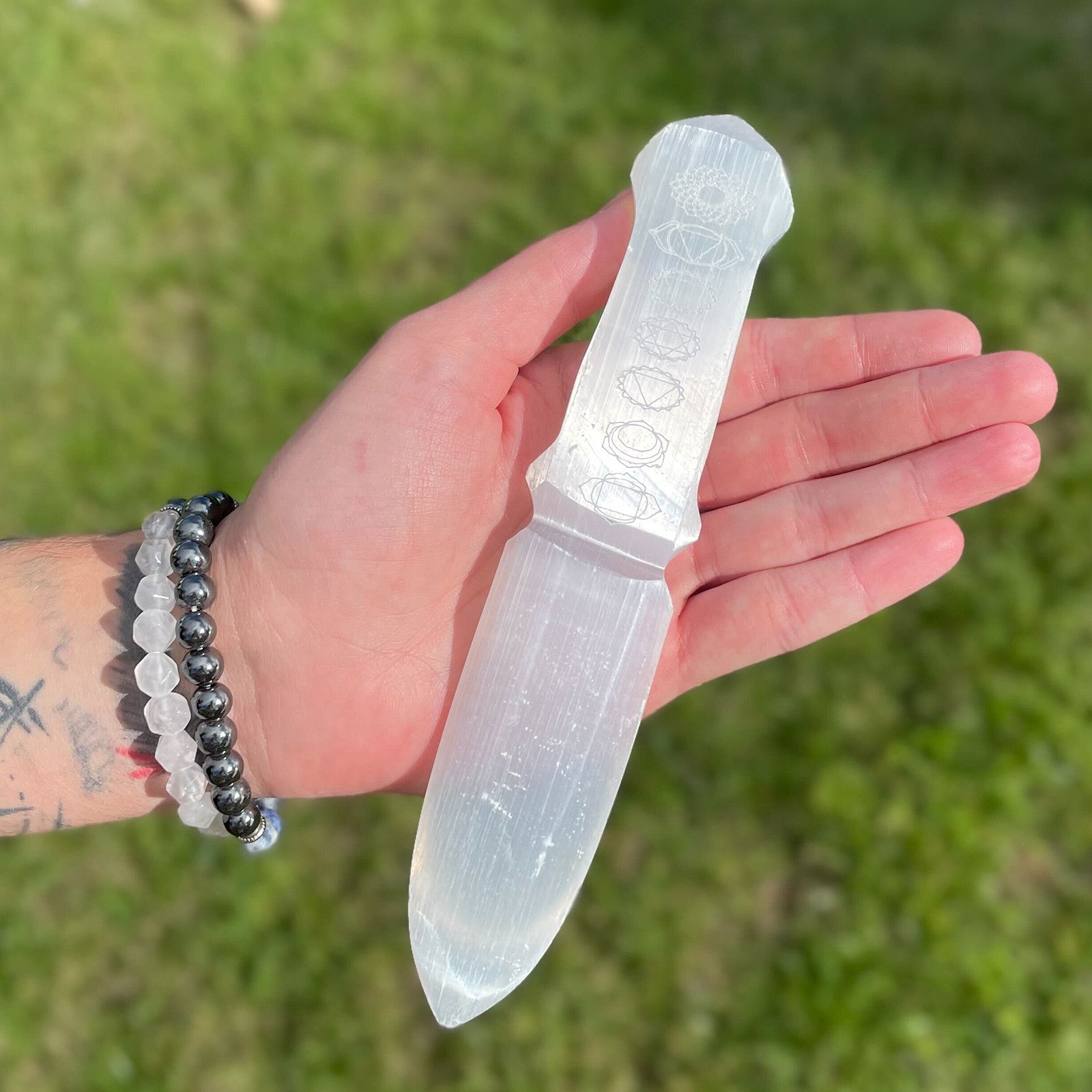 Cuțit Selenit Chakra - Purificare Energetică și Tăiere Legături Spirituale