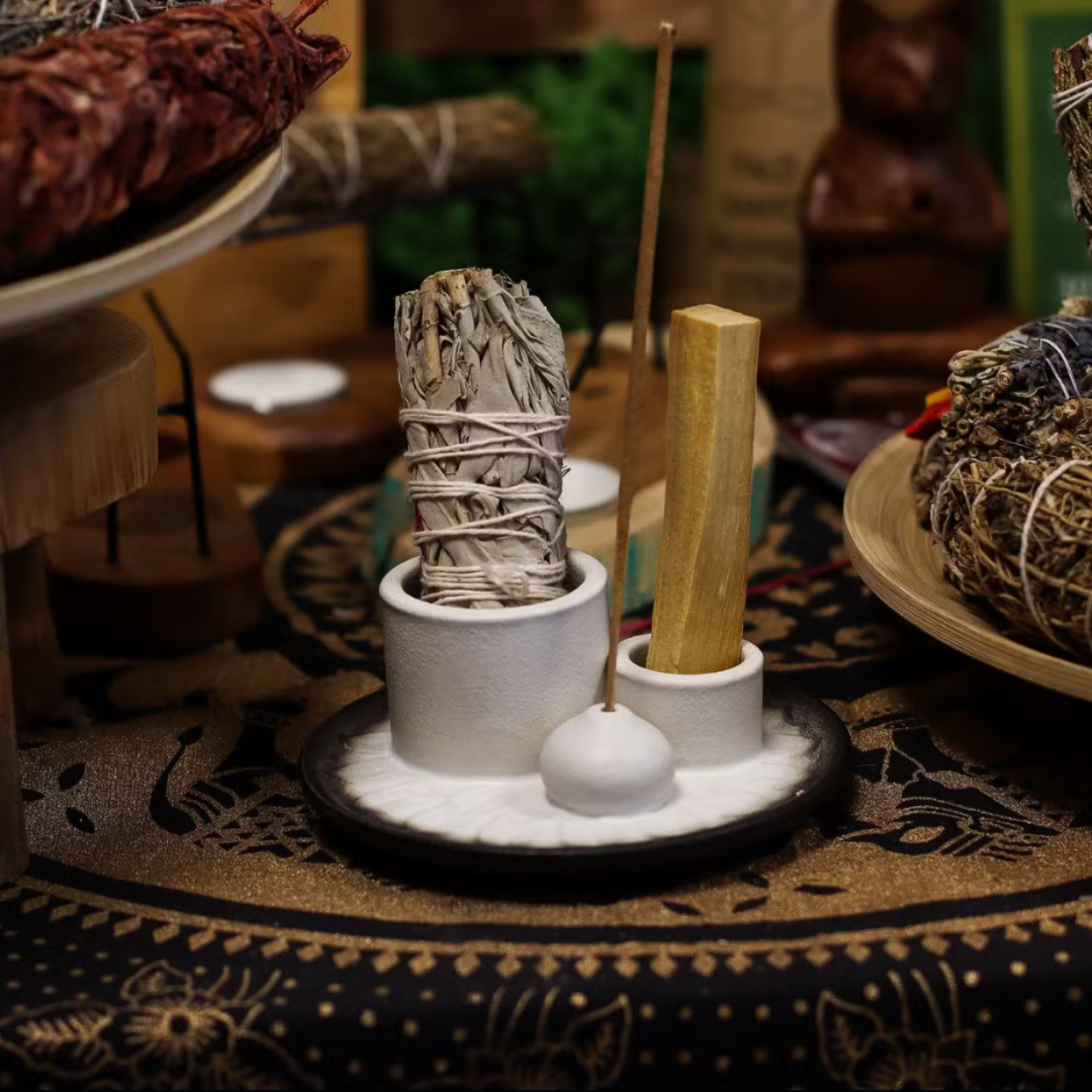 Suport din ceramică pentru Palo Santo, Salvie și Bețișoare Parfumate – Mandala, Alb și Gri