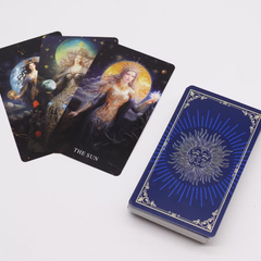 Cărți de Tarot Arcana Zeițelor cu ilustrații inspirate de divinități feminine