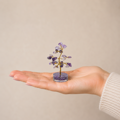 Copăcel din cristale cu Ametist – Arborele Vieții pentru calm, intuiție și echilibru interior (aprox 6 cm)